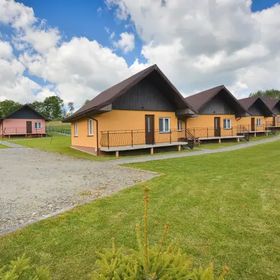 DOMKI i pokoje nad Jeziorem Solińskim