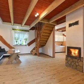 Domki z balią nad rzeczką