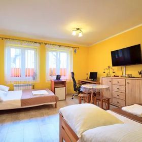 Pokoje gościnne, domki Aleksander