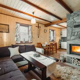 Domek pod lasem u Dariny