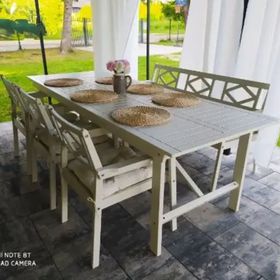 Drewniane domki nad Jeziorem Białym w Okunince