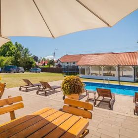 Bryza Jantar Domki z kominkami & Apartamenty z sauną