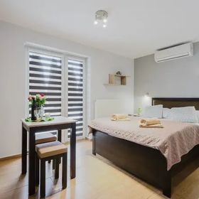 PIONOW Pokoje i Apartamenty