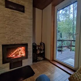 Domek w lesie nad rzeką Świder