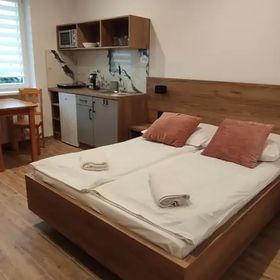 Kwatery Prywatne i Pokoje Do Wynajęcia u Lusii