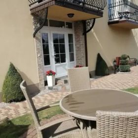 "Pod Lwem" Pokoje Gościnne i Domki Letniskowe