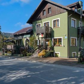 Zajazd Karłów Restauracja &Pokoje Gościnne