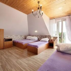 Pod Wyciągami W Leśnym Zaciszu