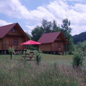 DOMKI BÓBR '' NAD SOLINĄ '' 