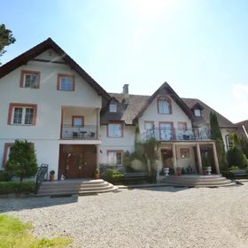 Dom Gościnny Pod Dębem