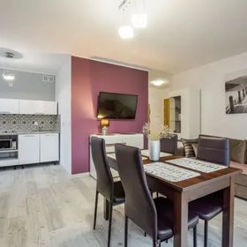 Luksusowy Domek Fantazja z Sauną i Kominkiem przy Stoku Narciarskim 