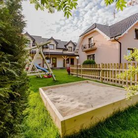 Domki i Pokoje Wisienka 