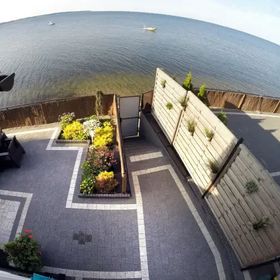 APARTAMENTY 5 metrów od MORZA w REWIE 