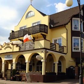 Pokoje Gościnne Pod Strzechą