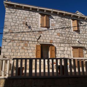 Apartmanok A Tenger Mellett Sutivan, Brac - 719 Sutivan