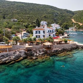 Szobák A Tenger Mellett Öböl Pokrivenik, Hvar - 2069 Pokrivenik