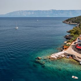 Szobák A Tenger Mellett Öböl Pokrivenik, Hvar - 2069 Pokrivenik