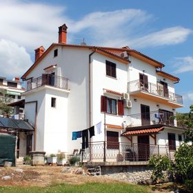 Apartmanok és Szobák Parkolóhellyel Icici, Opátia - Opatija - 2315 Ičići