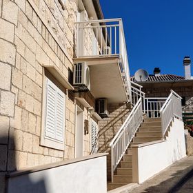 Apartmanok A Tenger Mellett Povlja, Brac - 5644 Povlja