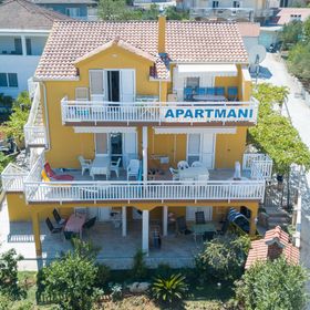 Apartmanok A Tenger Mellett Okrug Gornji, Ciovo - 8440 Okrug Gornji