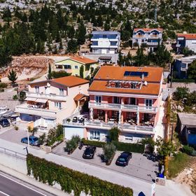 Apartmanok A Tenger Mellett Starigrad, Paklenica - 14113 Starigrad