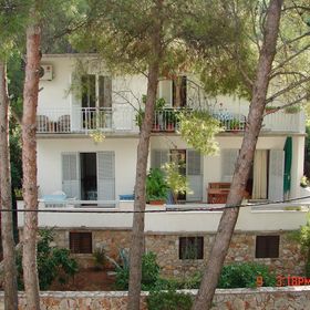 Apartmanok A Tenger Mellett Jelsa, Hvar - 15073 Jelsa