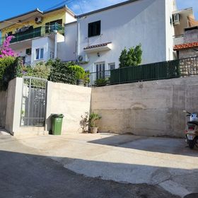Apartmanok Parkolóhellyel Trogir - 12152