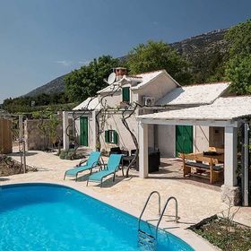 Ház Családok Részére Medencével Bol, Brac - 12228 Bol