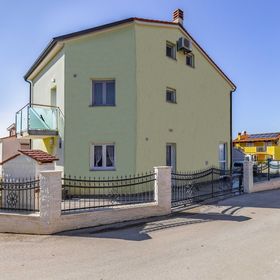 Nyaralóház Parkolóhellyel Medulin - 13655