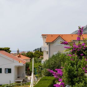 Apartmanok A Tenger Mellett Pisak, Omis - 15177 Pisak