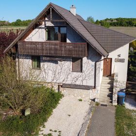 Medvefül Vendégház Hárskút