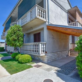 Apartments Marica Sukosan