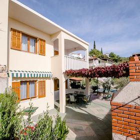 Apartments Toni Vinisce