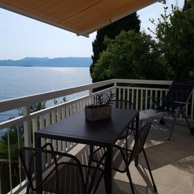 Apartments Vesna Komarna