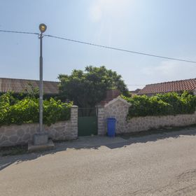 Apartment Alda Murter