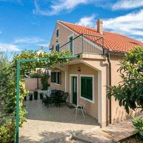 Apartmanok A Tenger Mellett Mirca, Brac - 2854 Mirca