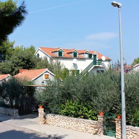 Apartmanok A Tenger Mellett Mirca, Brac - 5655 Mirca