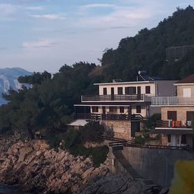 Robinzoni Apartmanok A Tenger Mellett Öböl Pobij, Hvar - 5712 Pobij