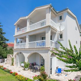 Apartmanok Parkolóhellyel Podaca, Makarska - 6736 Podaca