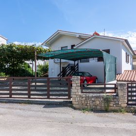 Apartmanok Parkolóhellyel Pjescana Uvala, Pula - 7349 Pješčana Uvala