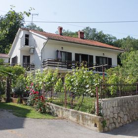 Apartmanok Parkolóhellyel Opric, Opátia - Opatija - 7695 Oprič