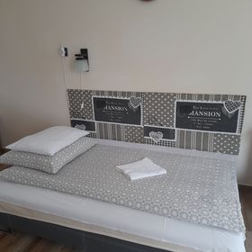 Lila Akác Apartman Tiszafüred