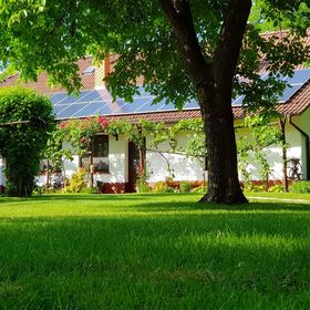 Szérűskert Vendégház Pusztaszer