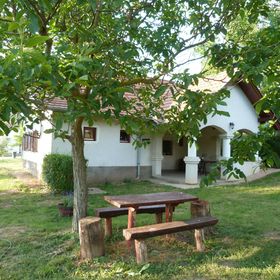 István Pince Vendégház Zamárdi