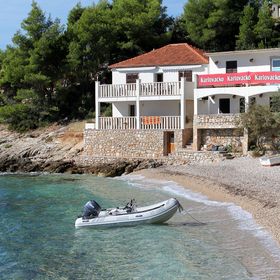 Robinzoni Apartmanok A Tenger Mellett Öböl Tvrdni Dolac, Hvar - 2997 Tvrdni Dolac