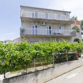 Apartments Biserka Primosten