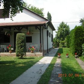 Rózsa Nyaralóház Balatonboglár
