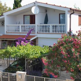 Apartmanok Parkolóhellyel Sabunike, Zadar - 6258 Sabunike