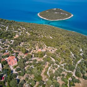 Apartmanok Parkolóhellyel Cunski, Losinj - 7867 Ćunski
