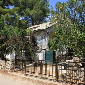 Nyaralóház A Tenger Mellett Artatore, Losinj - 7937 Artatore